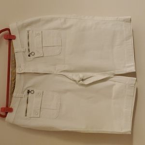 White Bermuda Shorts, size 20.